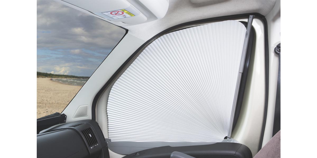 Bravia Swan 636 Van Fahrerhausrollos